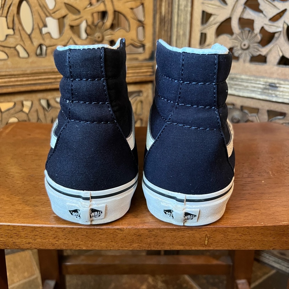 VANS - Picture 5 of 5